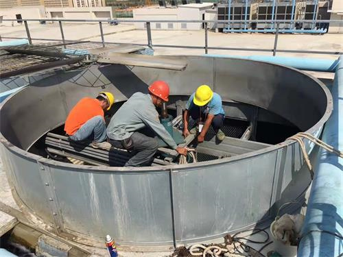 使用冷却塔底盘漏水原因及解决方法(汽车冷却管反复漏水)