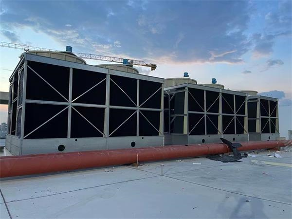 中央空调冷却塔噪声来源及治理（中央空调冷却塔噪声扰民控制方法）,中央空调冷却塔噪音多大